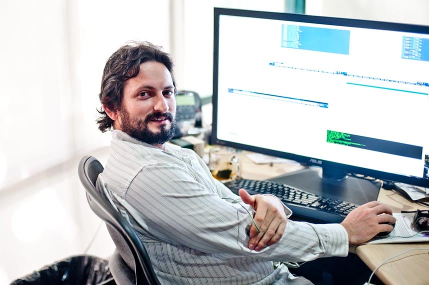 Digital Foundry software engineer sitting at his workstation.